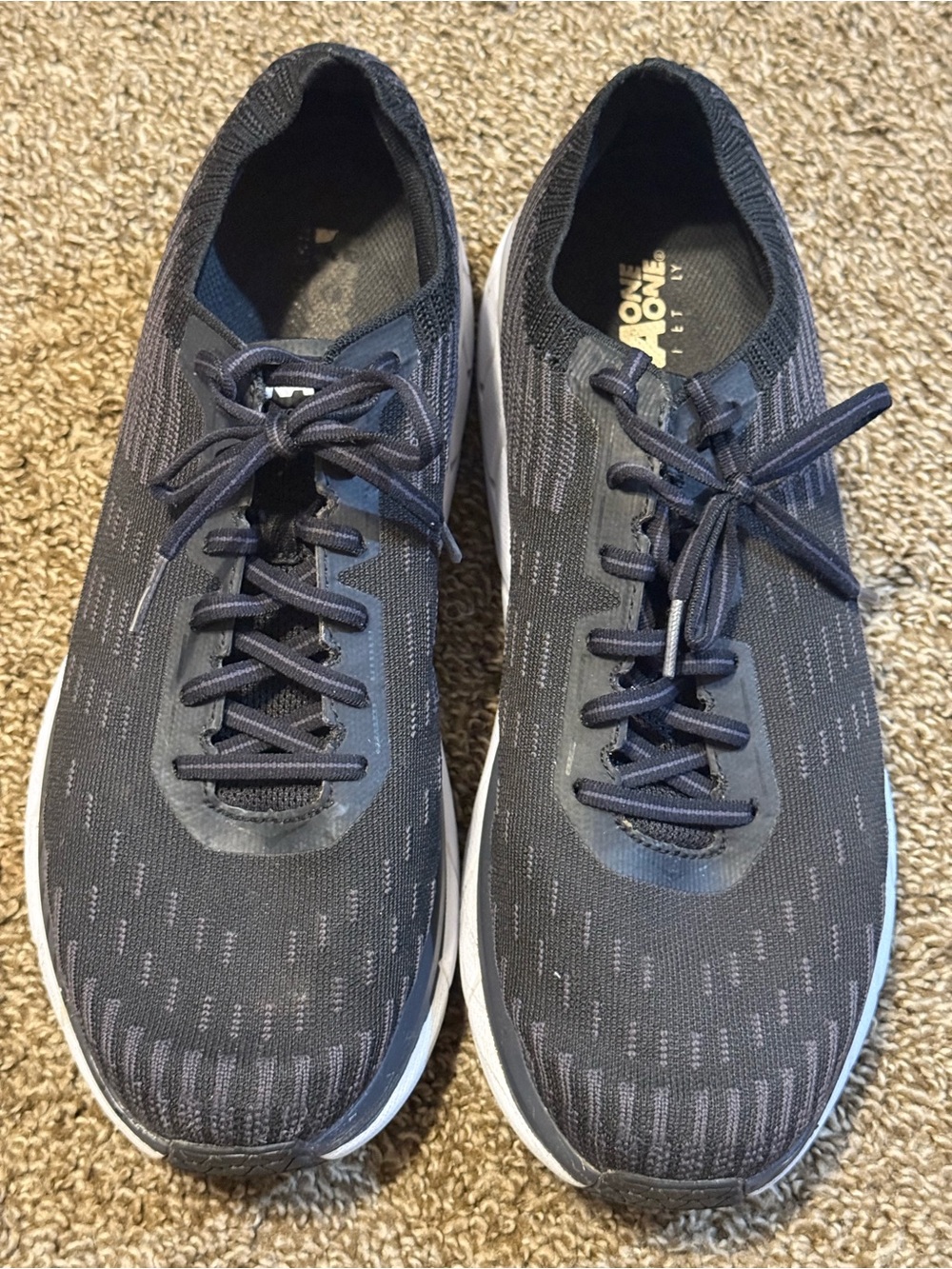Hoka One One lifting 3 Navy and White Knit Running Sneakers 11